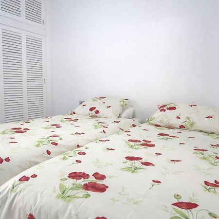 Modern Detached 4 Bed 3 Bath Villa With Private Pool Close To All Amenities Villamartin  Exterior photo