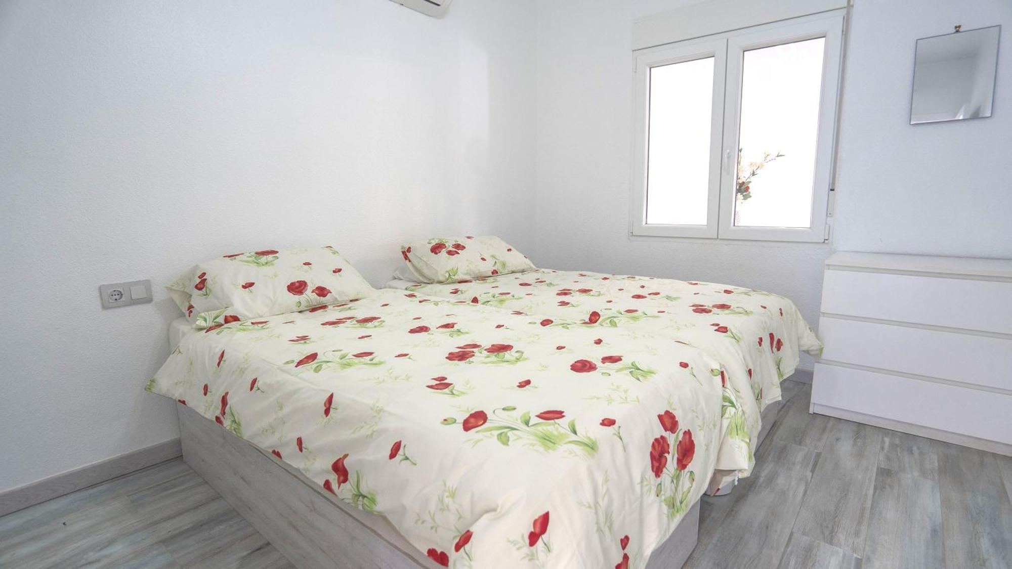 Modern Detached 4 Bed 3 Bath Villa With Private Pool Close To All Amenities Villamartin  Exterior photo